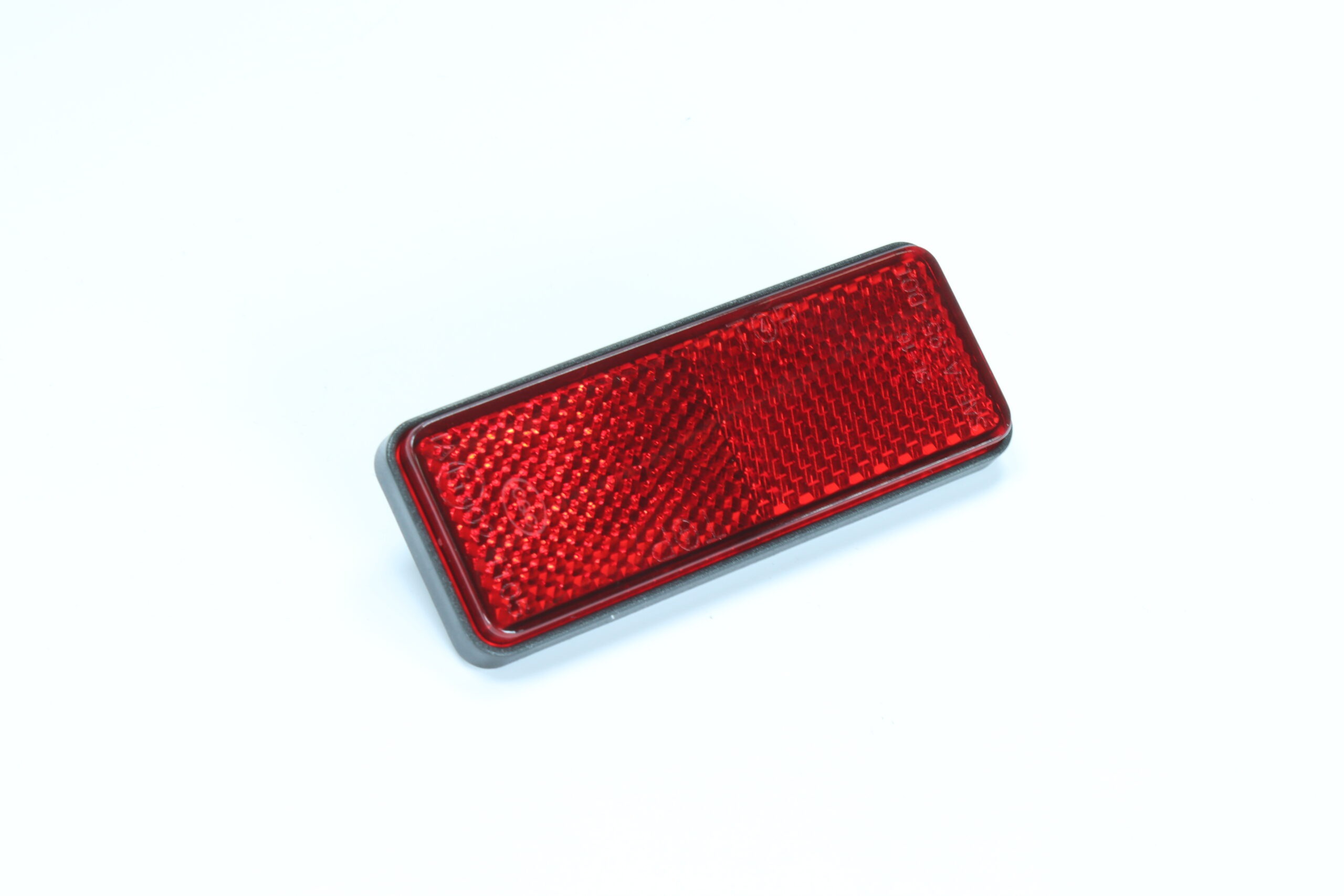 Crveni zadnji reflektor CF CFMOTO Cforce